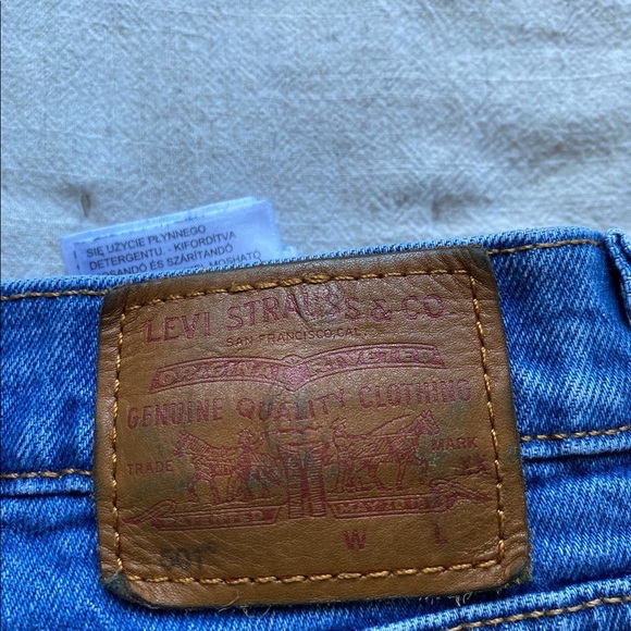 Levi's 501 Plus Size Straight Leg - Picture 6 of 7